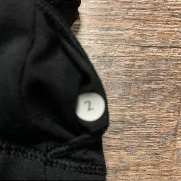 Lululemon Athletica Running in the City Tank Top Size 2 - Picture 4 of 5